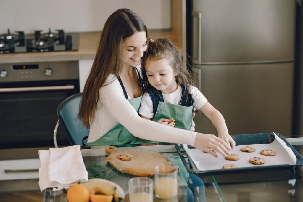 5 Fantastic Food Recipes That Make Cooking a Joy - Homemade Chocolate Chip Cookies